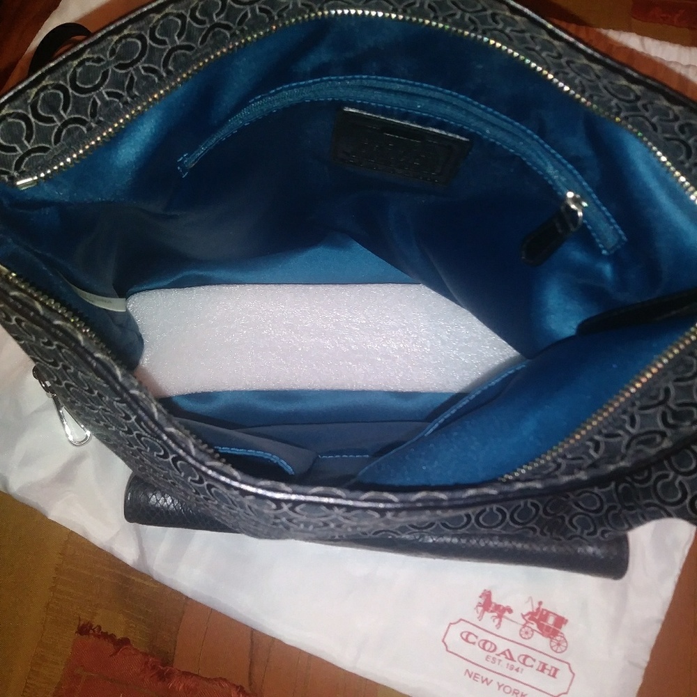Coach bag/purse - Picture 3 of 3